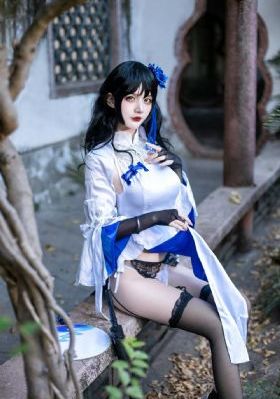 正在播放白领少妇第一次_DVD迅雷电影在线